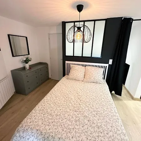 Sacre Appartement/jardin/parking/wifi Lägenhet Rodez