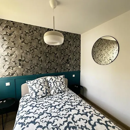 Sacre Appartement/jardin/parking/wifi Lägenhet