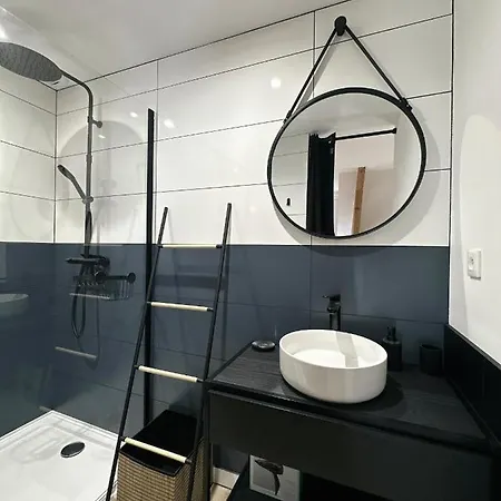 Διαμέρισμα Sacre Appartement/jardin/parking/wifi