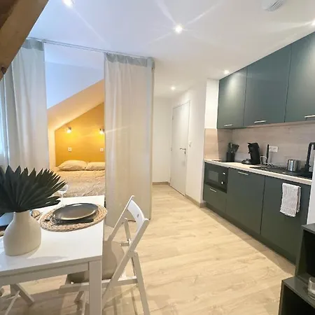 Sacre Appartement/jardin/parking/wifi